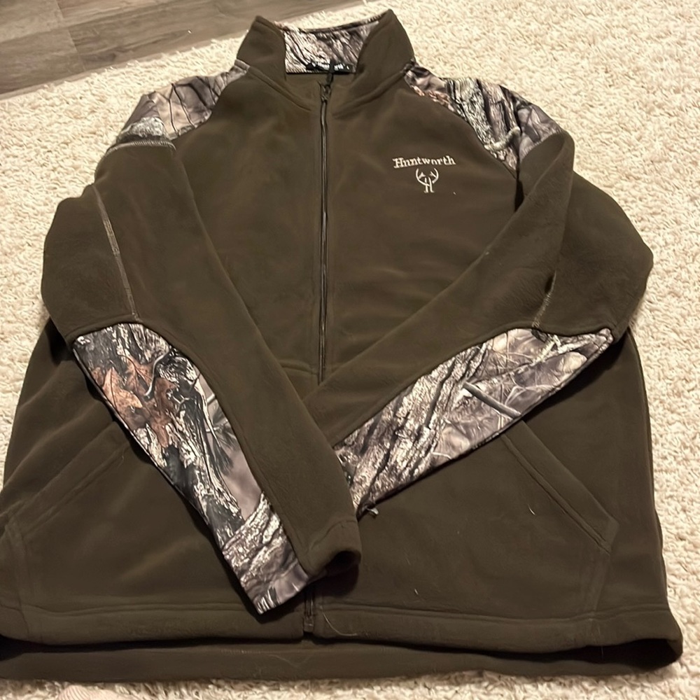Camo sweatshirt